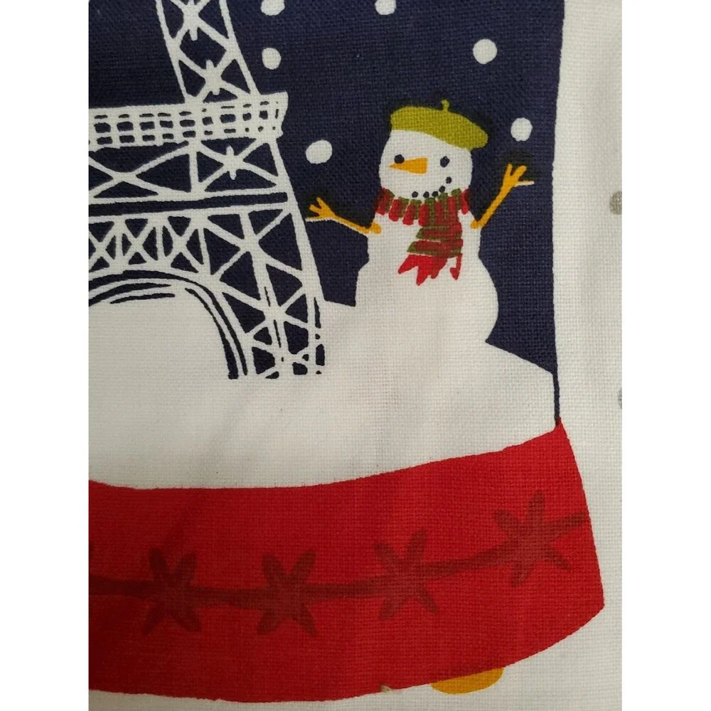 Paris in Winter Holiday Tea Towel - Picture 3 of 4